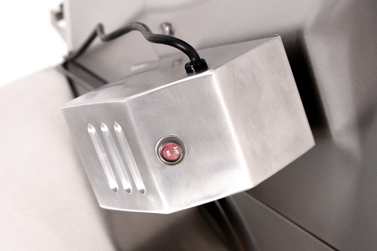 American Made Grills - Muscle - 54" - Liquid Propane - Hybrid